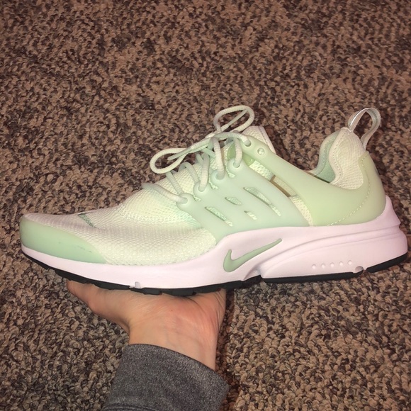 mint green prestos